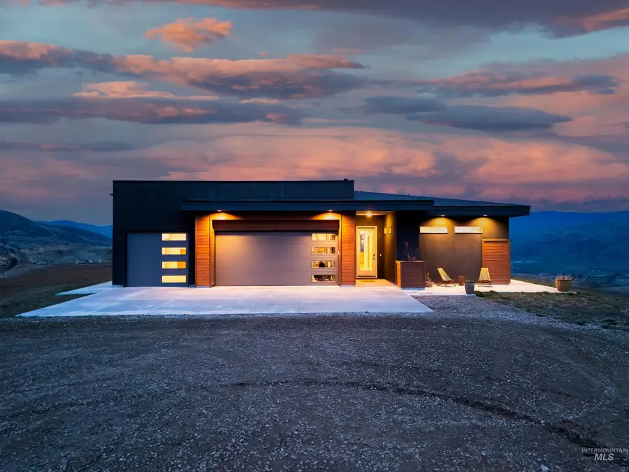 170 Summit Ridge Rd, Horseshoe Bend, ID 83629 - Image #2