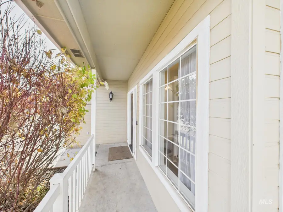 3397 W Park Creek Dr, Meridian, ID 83642 - Image #3