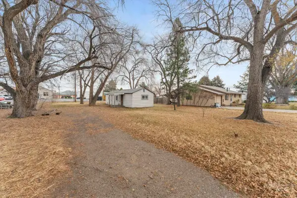 160 N 13th East, Mountain Home, ID 83647