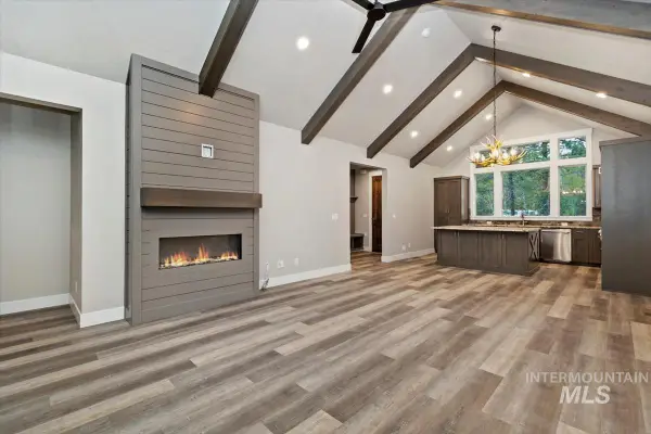 136 Jacks Loop, Donnelly, ID 83615