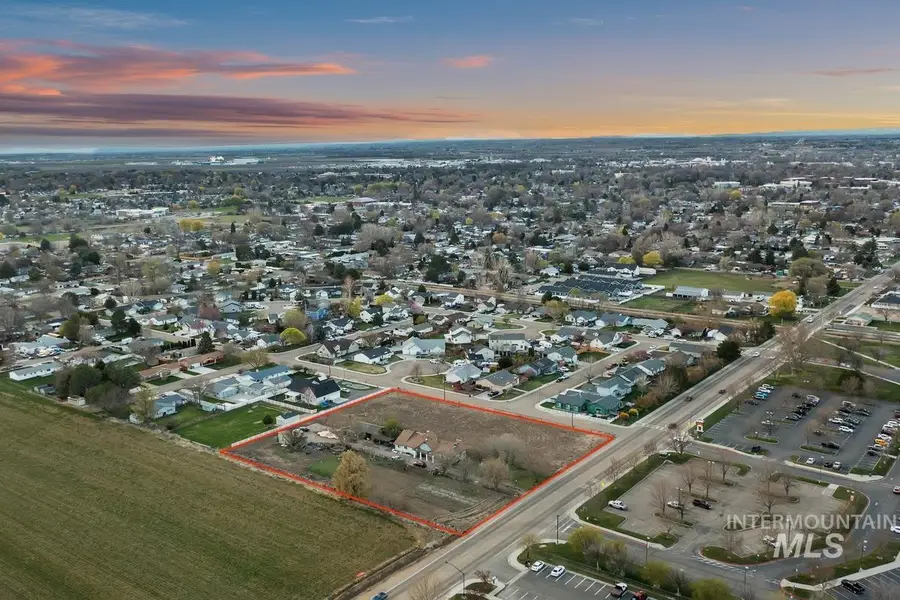 3514 S Indiana Ave, Caldwell, ID 83605 - #3