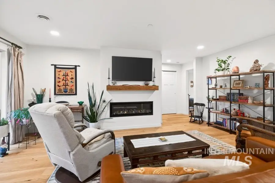 103 N Almon #203 #203, Moscow, ID 83843 - Image #3