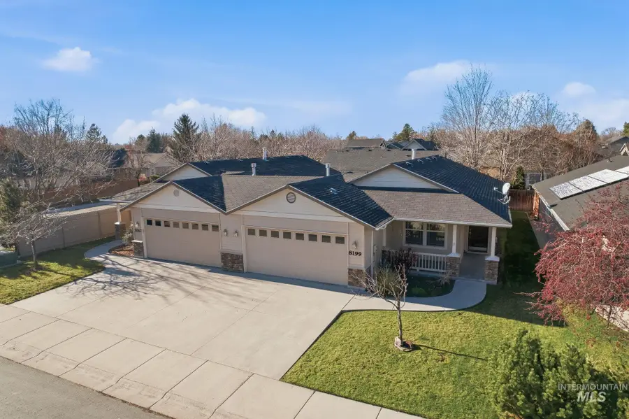 8199 N Duncan Ln, Boise, ID 83714 - Image #2