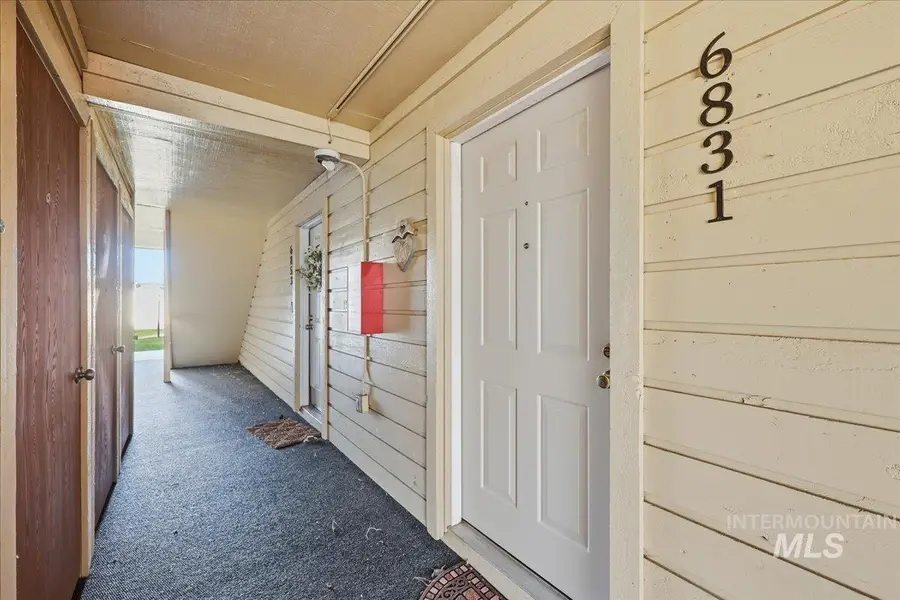 6831 W Colehaven #19, Boise, ID 83704 - Image #2