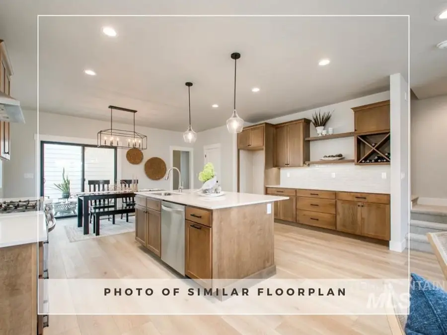 158 N Edgewood Ln, Eagle, ID 83616 - Image #2