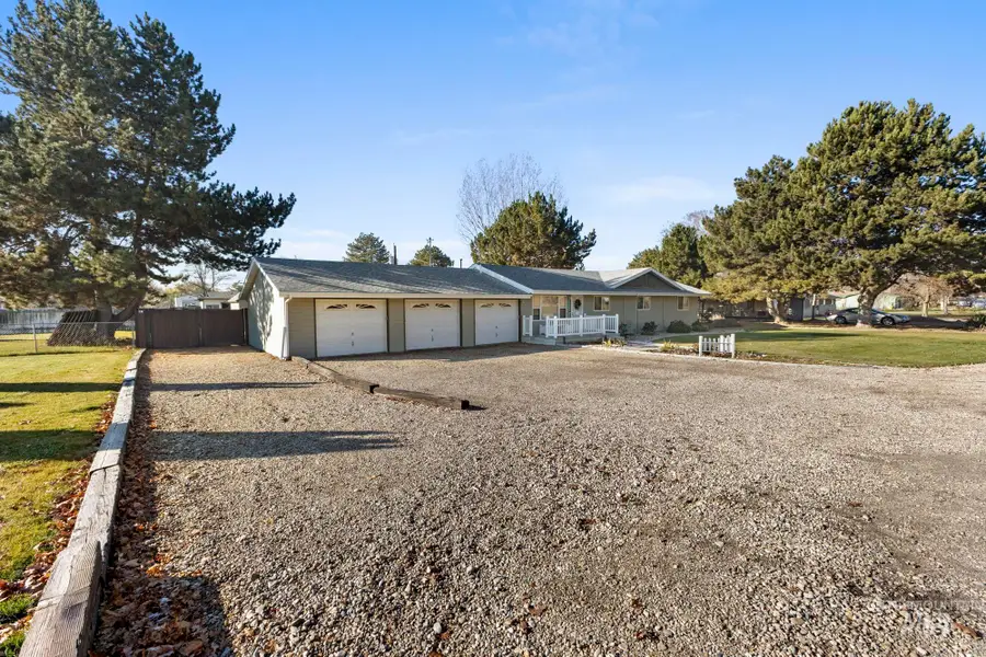 16227 Latah Dr, Nampa, ID 83651 - Image #2