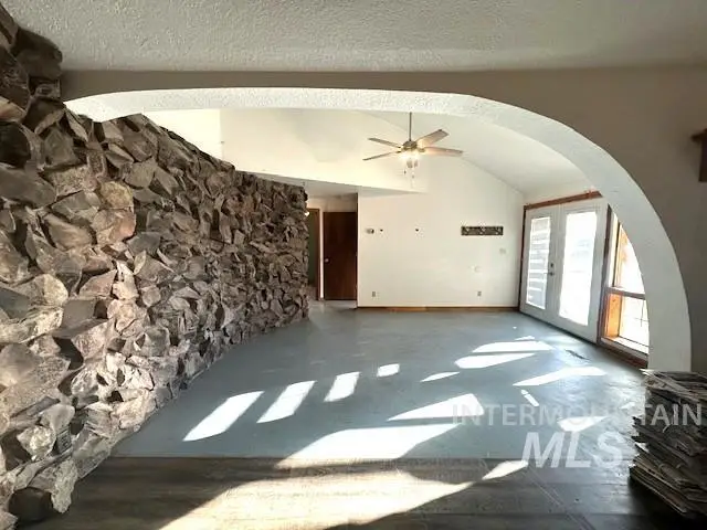 5860 Akron Road, New Plymouth, ID 83655 - Image #2