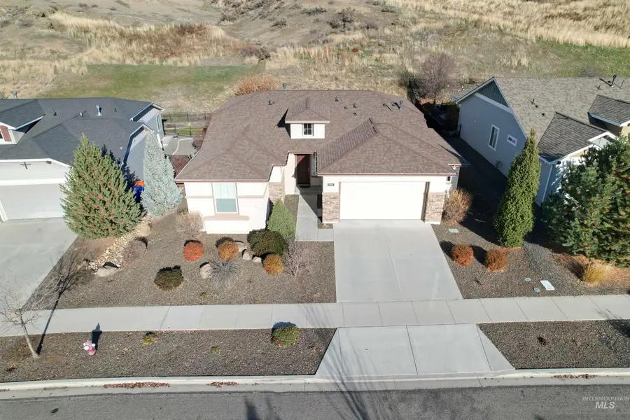 5304 W White Hills Drive, Boise, ID 83714 - Image #2