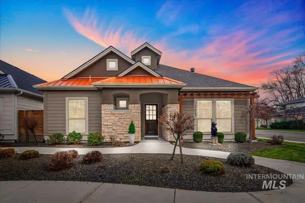 2453 N Birchgrove Ln, Boise, ID 83703