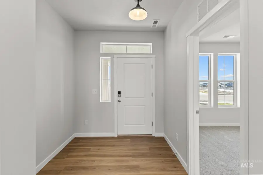 1077 Woods Bog Ave, Middleton, ID 83644 - #2