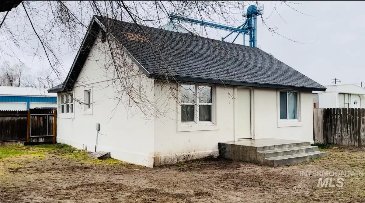 203 E Idaho Street, Paul, ID 83347 - #1