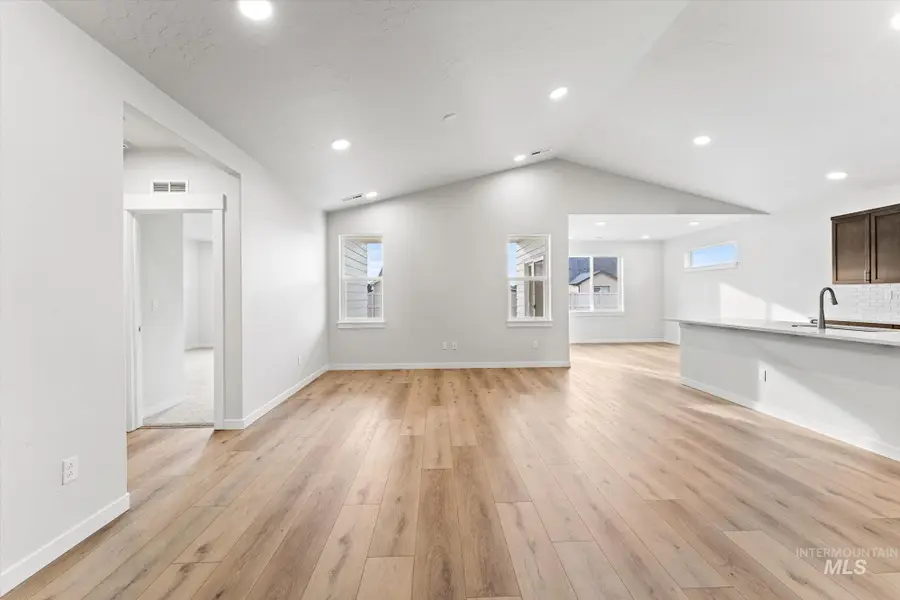 5621 E Lekeitio Village Dr #Lot 40 Block 5, Nampa, ID 83687 - Image #2