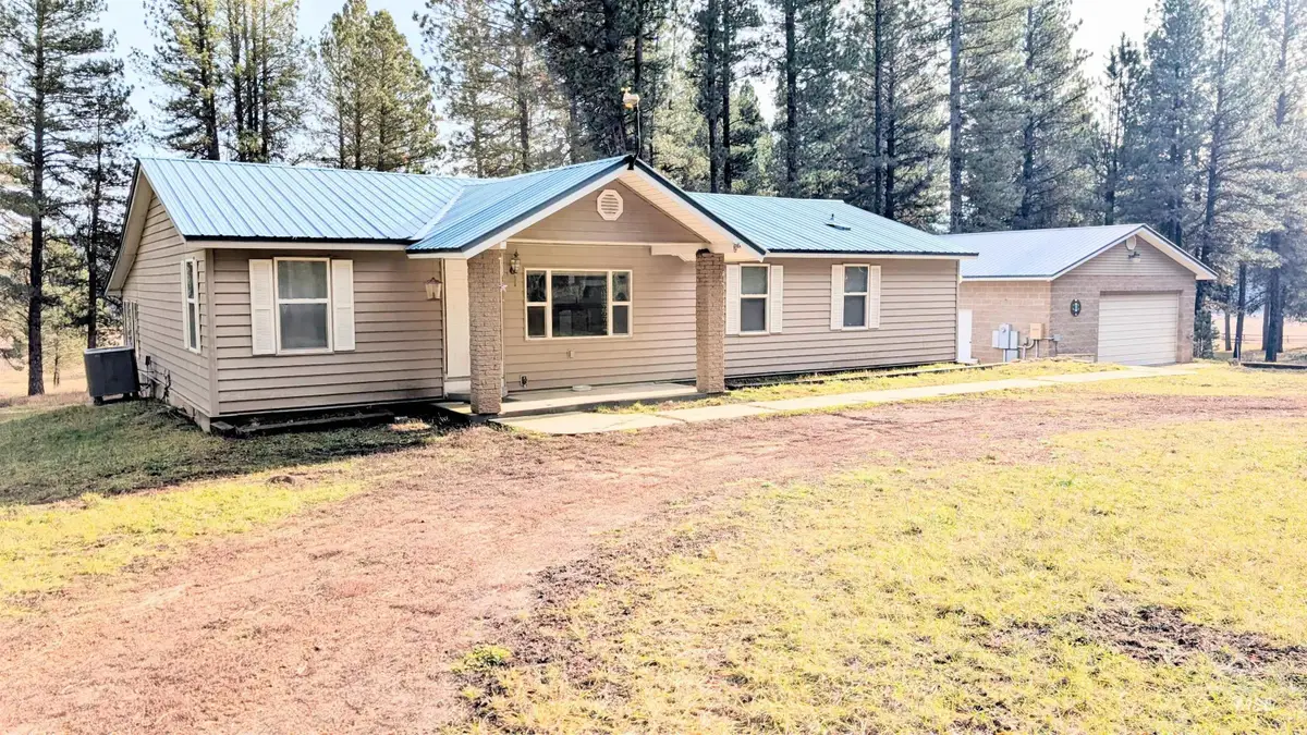 22 Hack Ln, Idaho City, ID 83631 - Image #1