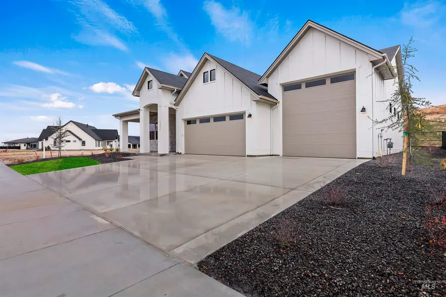 5394 W Haughburn Dr, Eagle, ID 83616 - Image #2