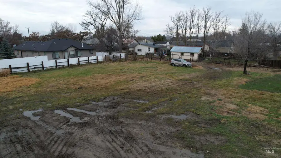 400 Walnut Ave, Emmett, ID 83617 - Image #2