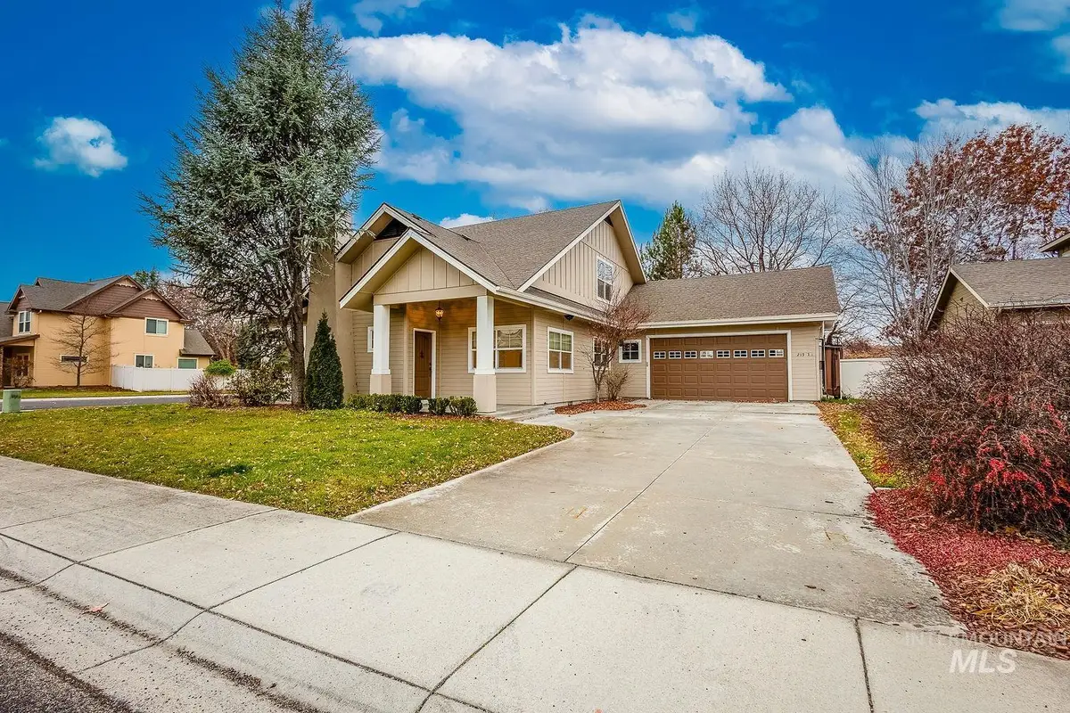 215 S Spring Lake Way, Star, ID 83669 - Image #1