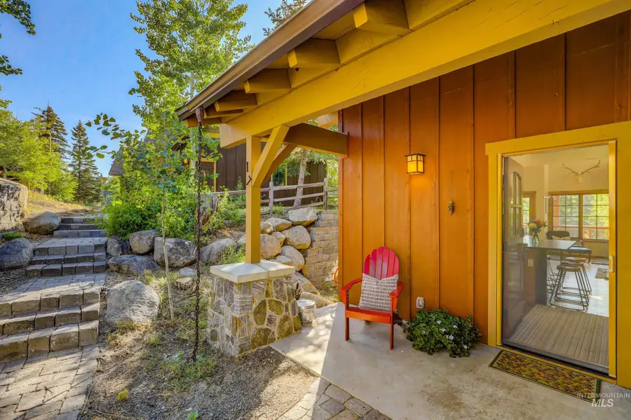 17 Golden Bench Court, Donnelly, ID 83615 - Image #3