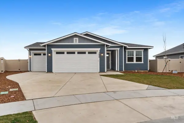 7805 E Beaufort St, Nampa, ID 83687