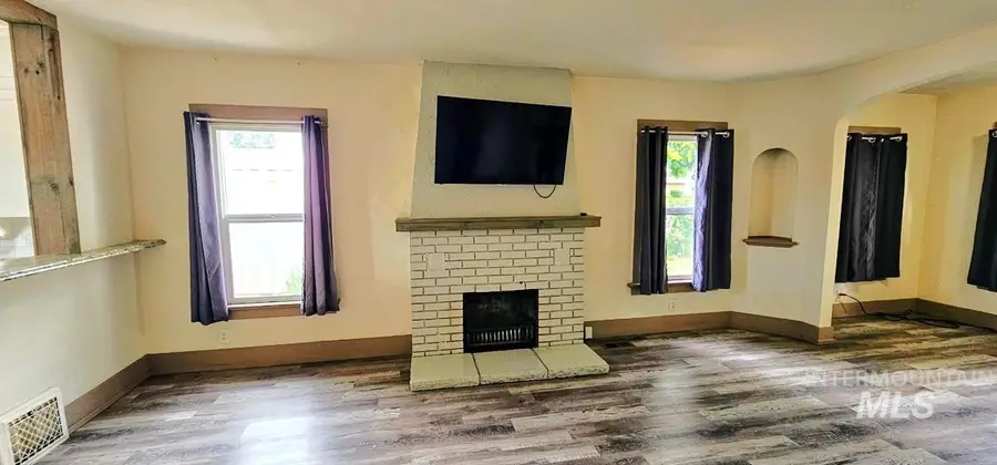 213 Ehrgood Ave, Nyssa, OR 97913 - #2