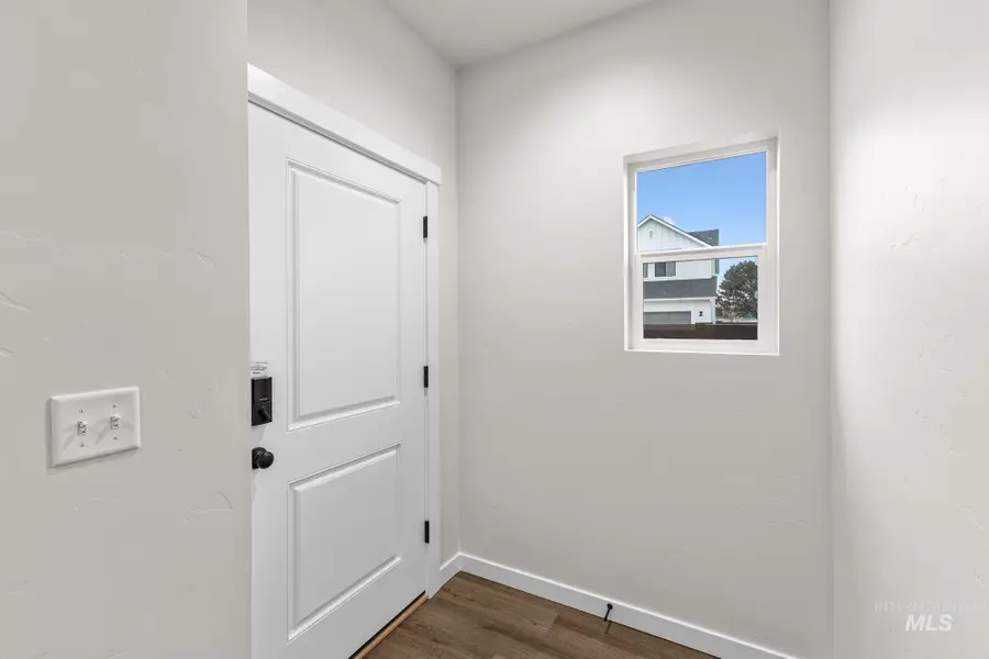 936 N Mirror Creek Way, Meridian, ID 83642 - #2