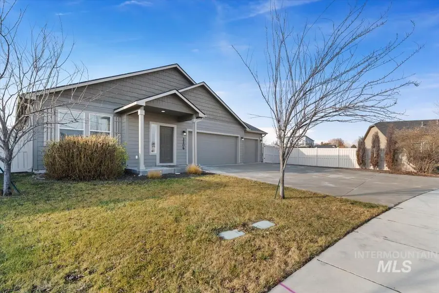 2206 E Elm Grove Drive, Nampa, ID 83686 - Image #2