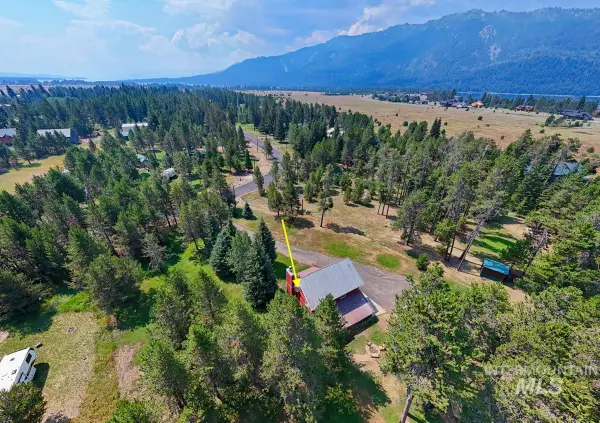 13098 Hillhouse Loop, Donnelly, ID 83615