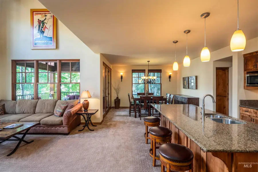 101 Emerald St #J, Ketchum, ID 83340 - Image #3