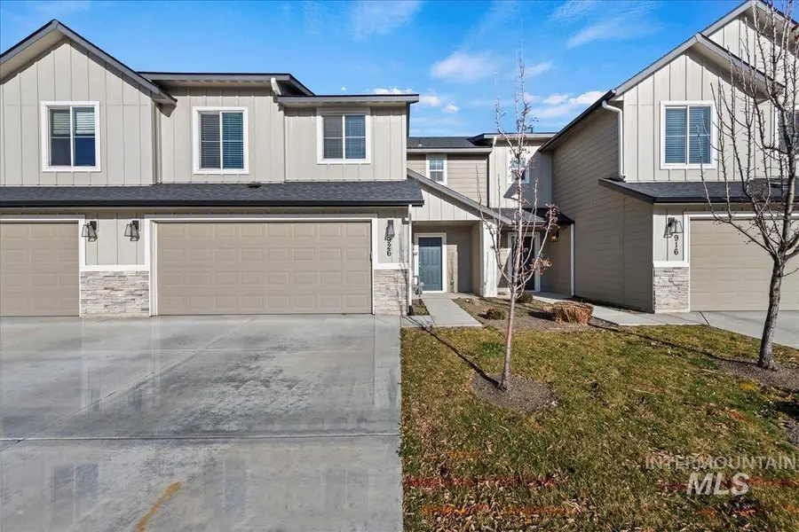 926 W Woodpine St, Meridian, ID 83646 - Image #2