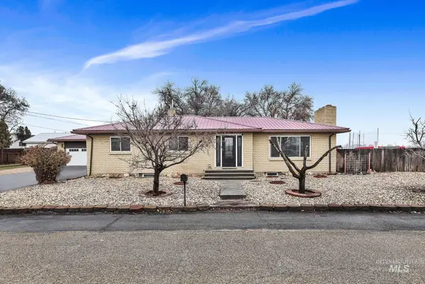 709 E Elm Ave, Parma, ID 83660