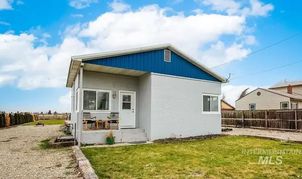 27 Kansas Avenue, Homedale, ID 83628