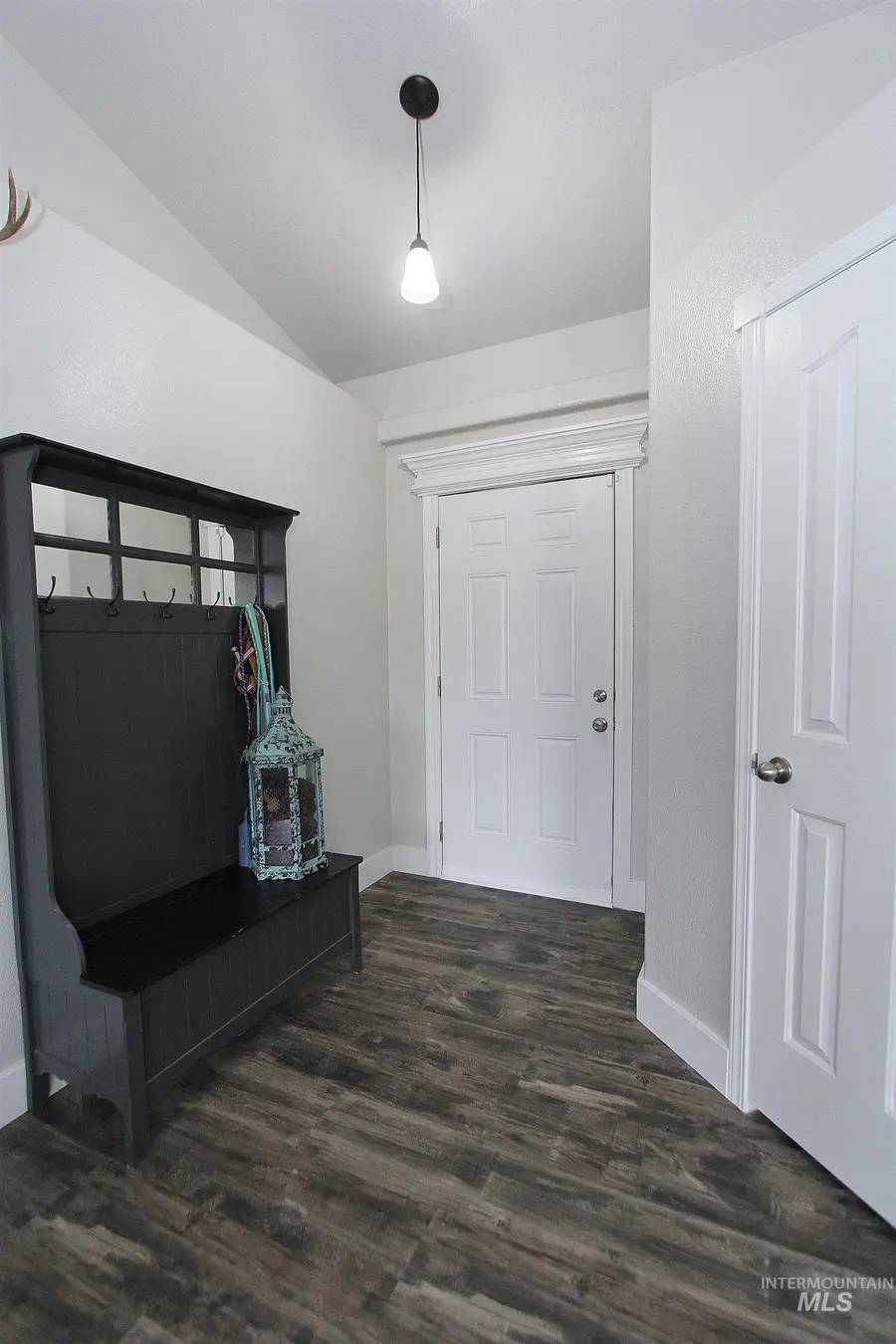 516 Arrowhead Dr, Nampa, ID 83686 - Image #2