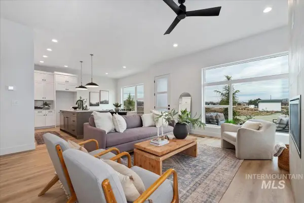 735 S Calhoun Ln, Star, ID 83669