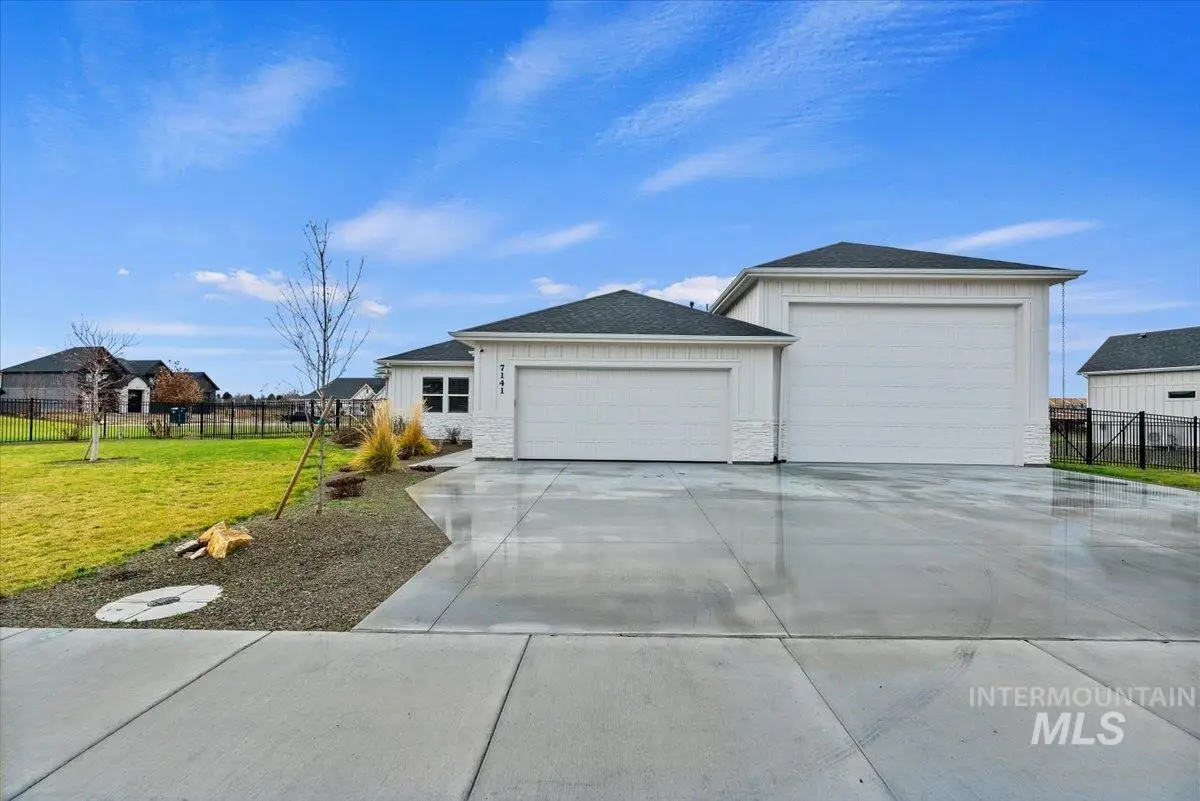 7141 E Merlin Hawk Ct, Nampa, ID 83686 - Image #1