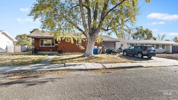 1120 Phelps Circle, Mountain Home, ID 83646