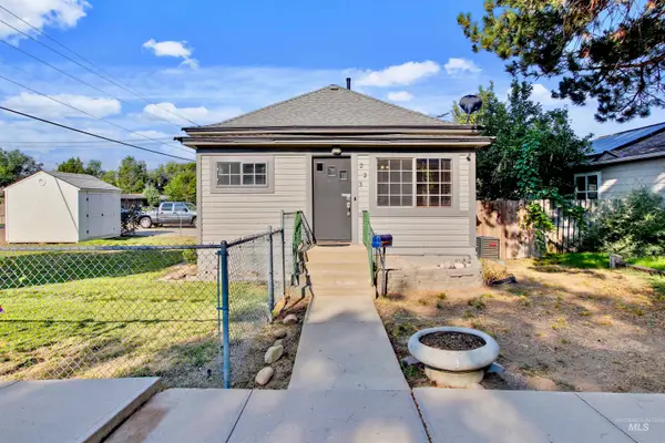 223 S Elder St, Nampa, ID 83686