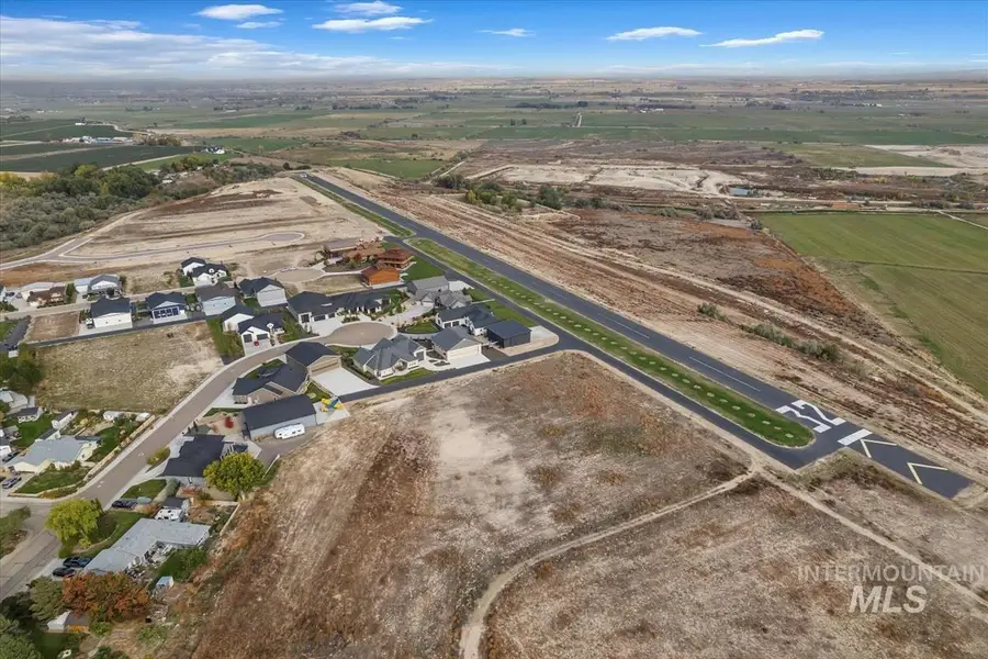 21238 Rosewood Dr, Greenleaf, ID 83626 - Image #3