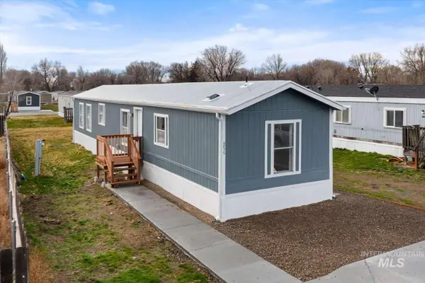 235 W 9th, Mountain Home, ID 83647