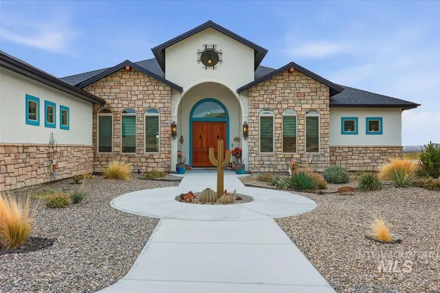 8065 Moonshine Ln, Marsing, ID 83639 - Image #2