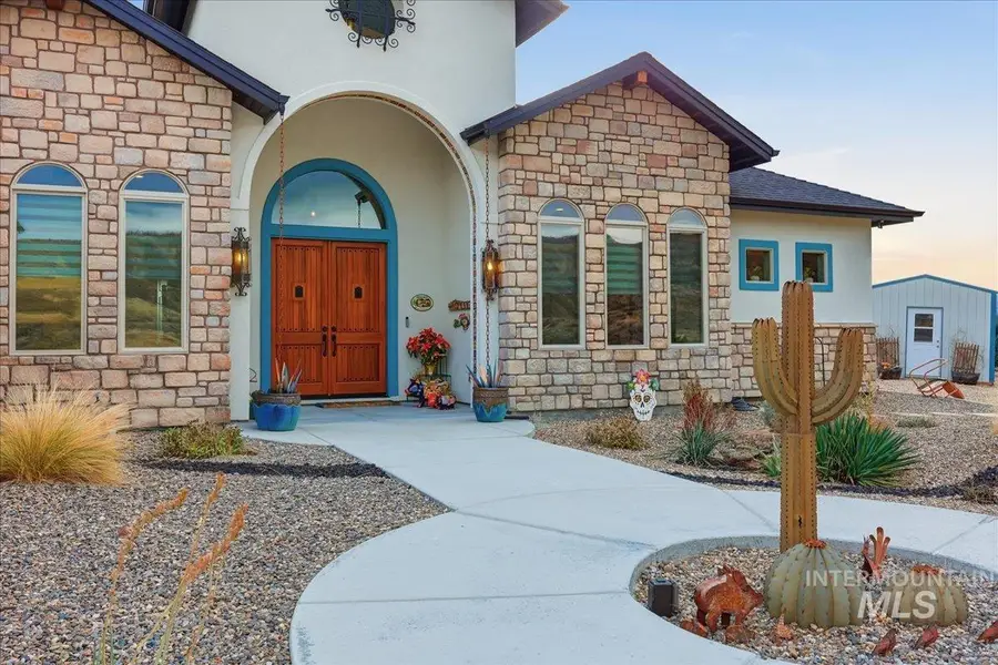 8065 Moonshine Ln, Marsing, ID 83639 - Image #3