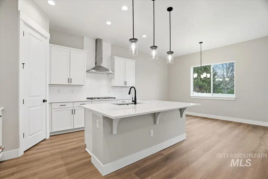 882 N Falling Water Way, Eagle, ID 83616 - Image #3