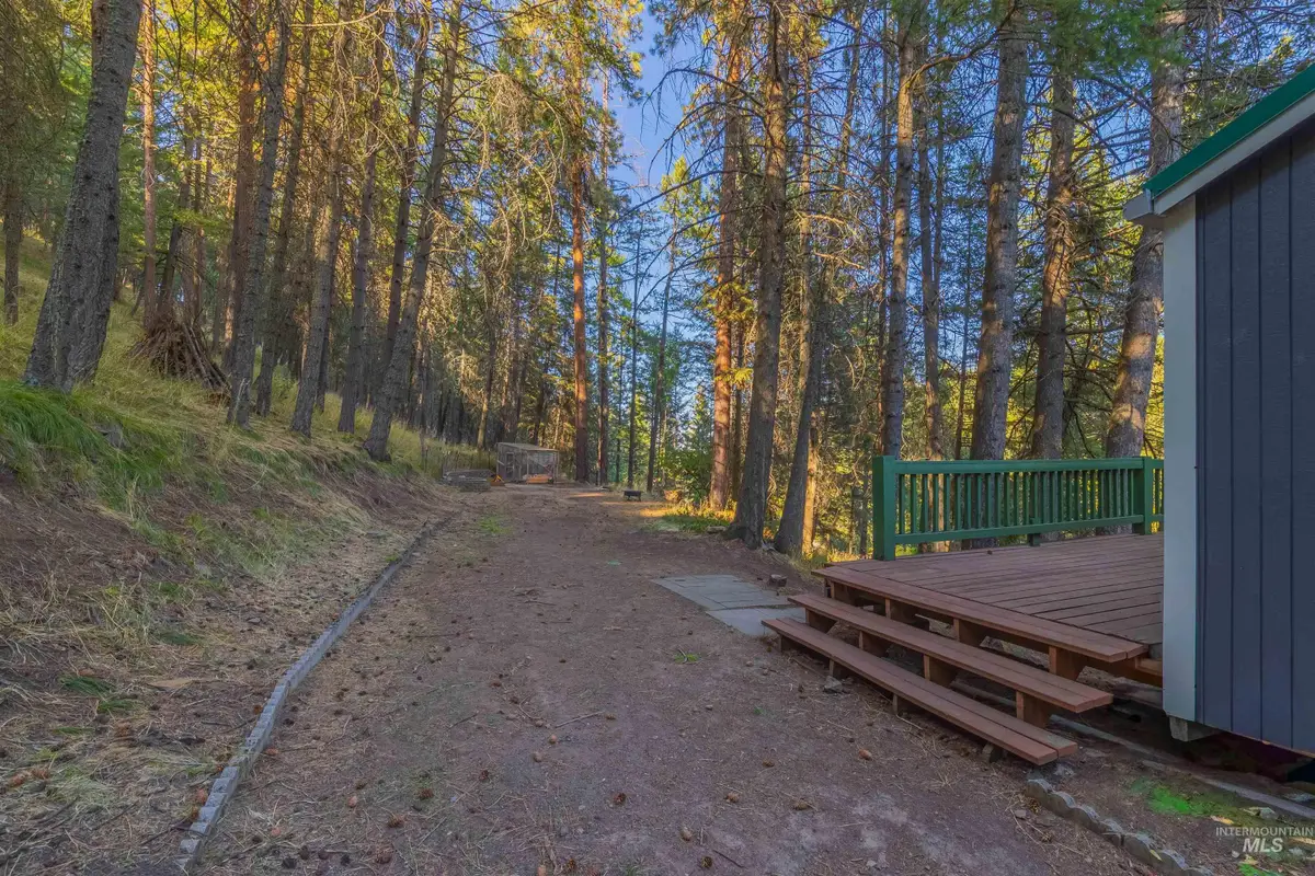 20235 Valley View Dr, Lewiston, ID 83501 - Image #1