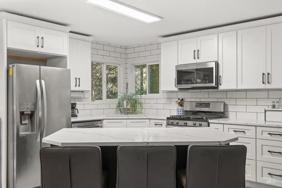 20235 Valley View Dr, Lewiston, ID 83501 - Image #3