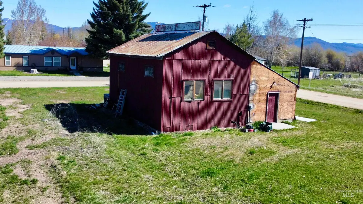 101 2nd St E, Fairfield, ID 83327 - Image #1