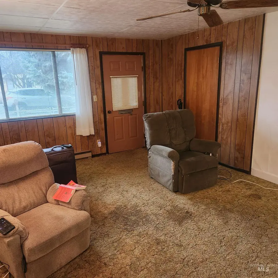 530 California St., Gooding, ID 83330 - #3