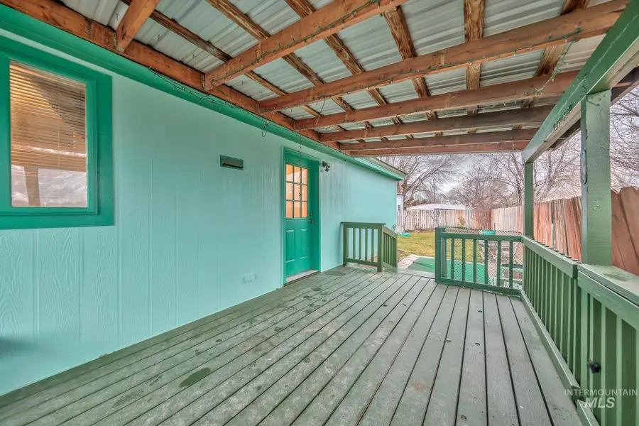 1915 Thomas Circle, Ontario, OR 97914 - Image #2