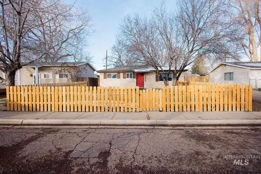 1320 E 4th N, Mountain Home, ID 83647 - Image #2