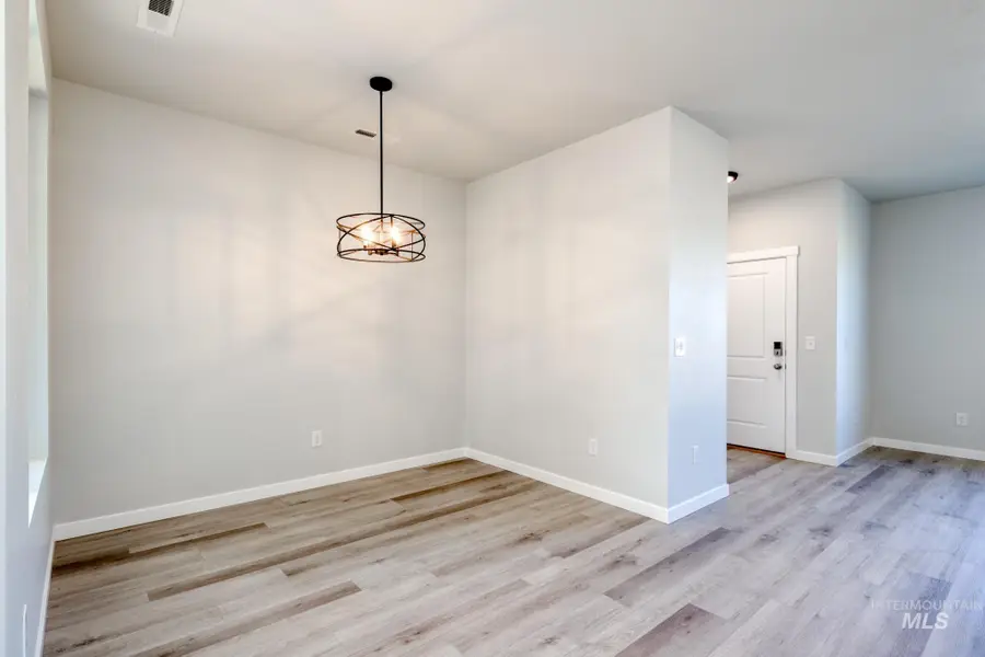 3065 E Mossy Creek Dr, Kuna, ID 83634 - Image #2