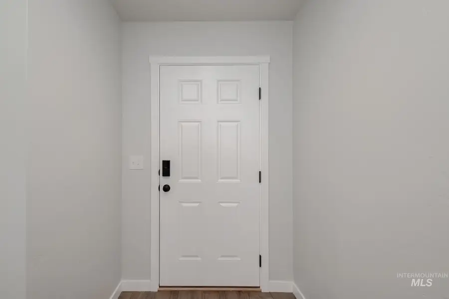 7310 S Menzingers Ave, Meridian, ID 83642 - Image #2