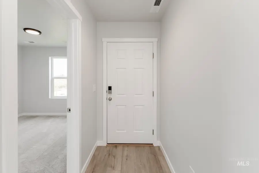 3409 E Red Maple Ct, Nampa, ID 83686 - Image #2