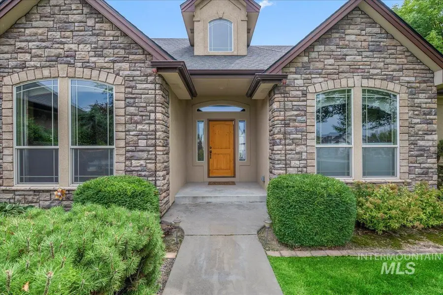 7645 E Charismatic St, Nampa, ID 83687 - Image #3